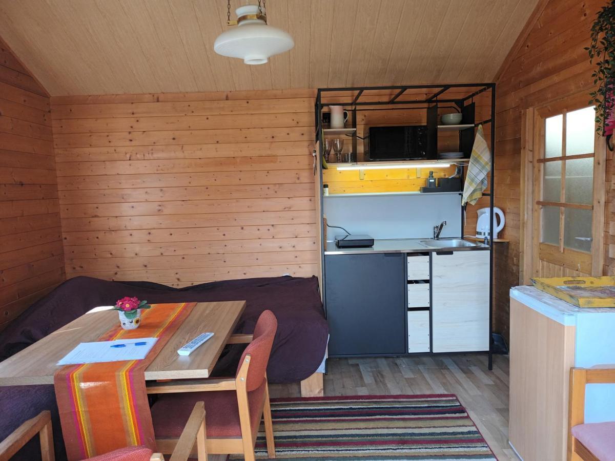 Hueueru Puhkemajad Guest House Huuru Екстериор снимка