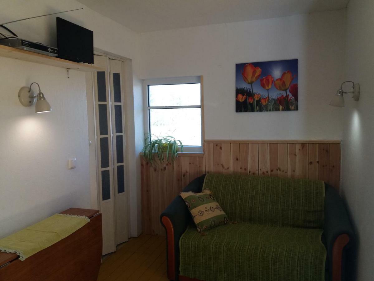Hueueru Puhkemajad Guest House Huuru Екстериор снимка
