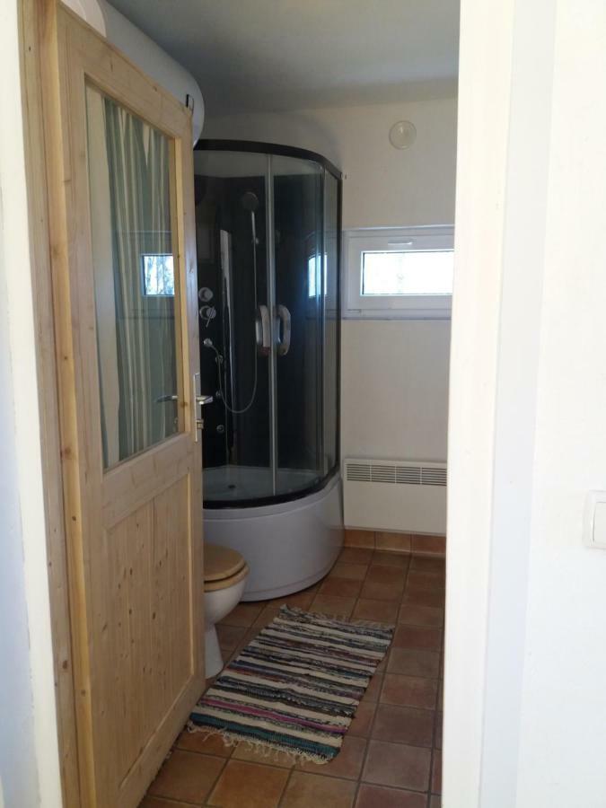 Hueueru Puhkemajad Guest House Huuru Екстериор снимка