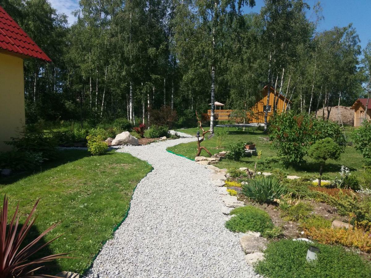 Hueueru Puhkemajad Guest House Huuru Екстериор снимка